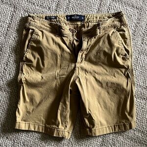 Hollister Classic Fit Cargo Style Shorts Waist Size 30
